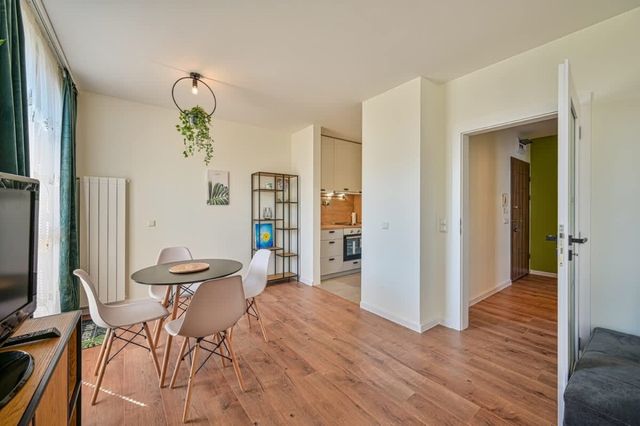 Tropicana Penthouse – 1BD Free parking