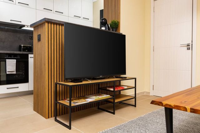 Central Chic 1BD Apt Near Kapana by FlatManager