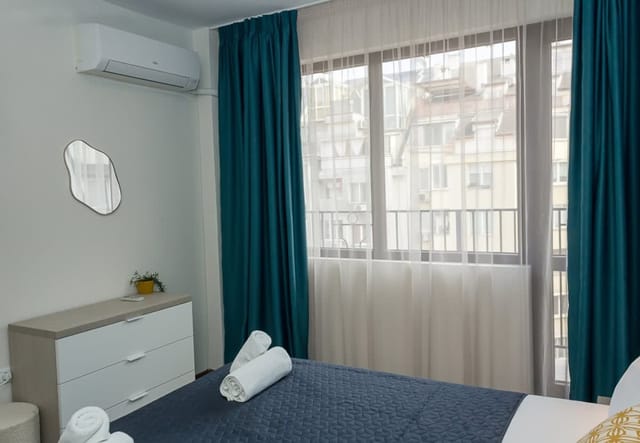 Blue Wave Varna- 2BD Flat with Parking