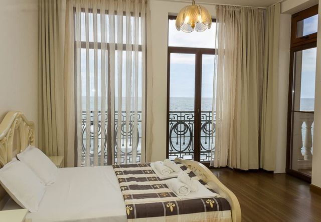 Port Palace 2BD Flat  Amazing Sea View
