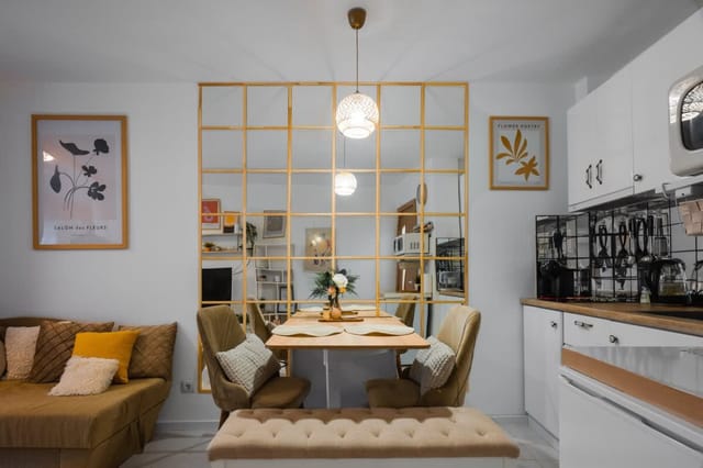 Cozy Studio - Your Home Away From Home - Photo 2