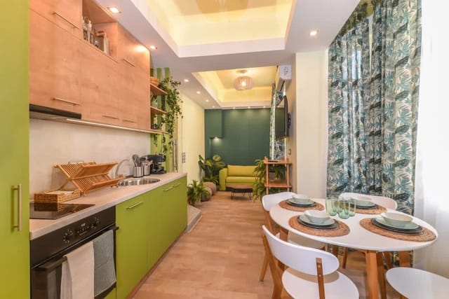 Cozy Jungle Oasis 1BD Apartment in Sofia Center - Photo 2