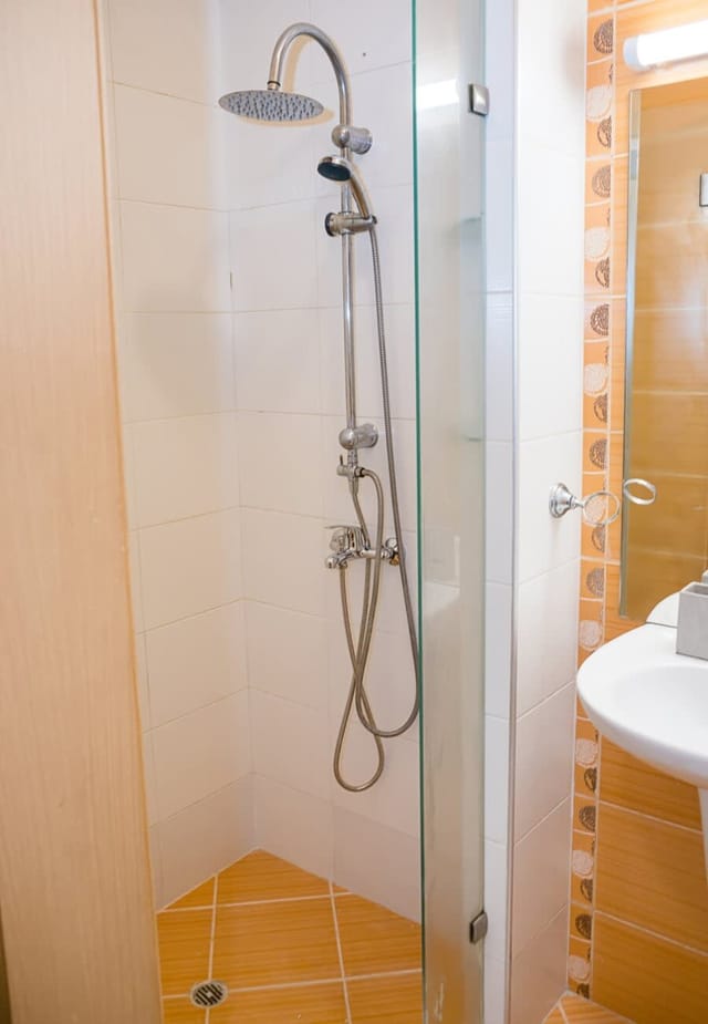 Modern 2BD in Evksinograd with Pool & Balcony