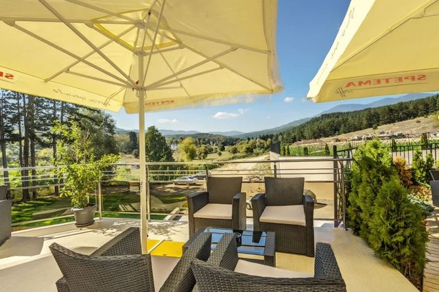 Villa Dea & Villa Ina - Villas & SPA Park in Velingrad