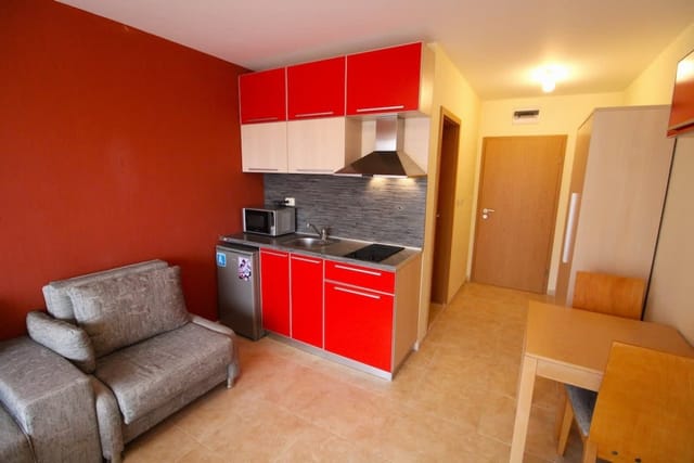 River Park Superior Studio with pool view - Photo 4