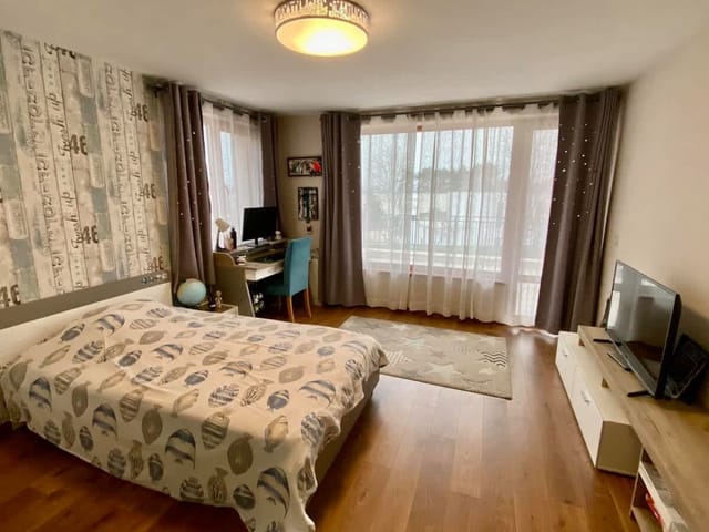 Modern Villa with Garden in Evksinograd, Varna