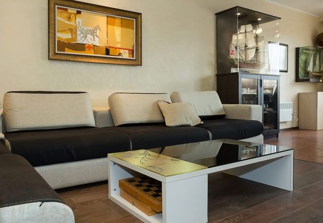 Under the Stars - Lux. Penthouse w/ POOL + Terrace