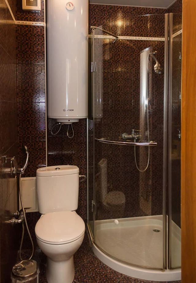 Varna Gem: 2BD Flat with Sunny Balcony