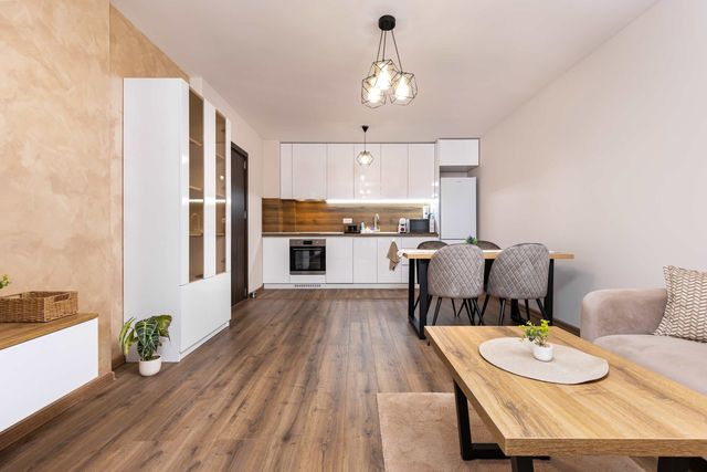 The Cozy Nest - Modern 1BR with Balcony