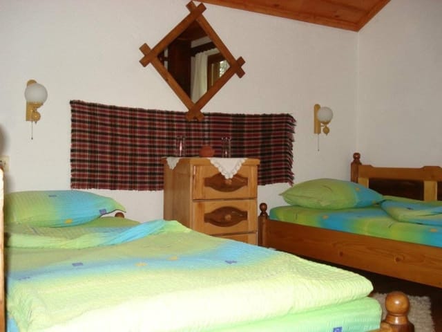 Old Marko's House Park and Lounge