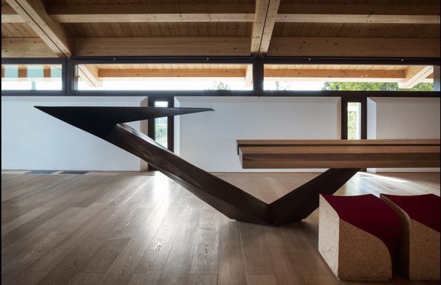 Wine Tasting Room Le Monde