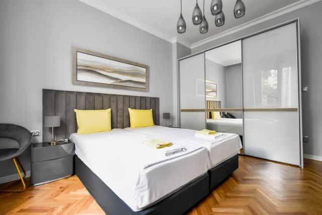 Designer 2BD Apt Near Alexander Nevski Cathedral