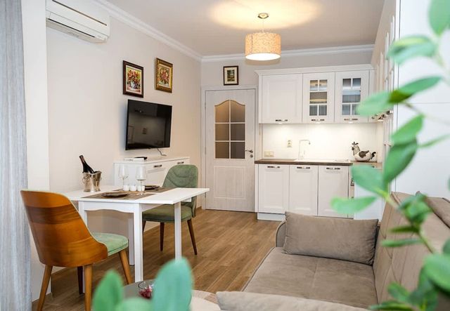 Stylish 1BR Steps from Sea Garden | Central Varna