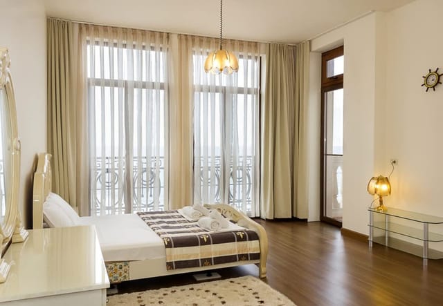 Port Palace 2BD Flat  Amazing Sea View