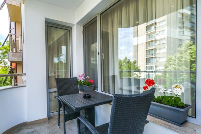 The M Place - Photo 4