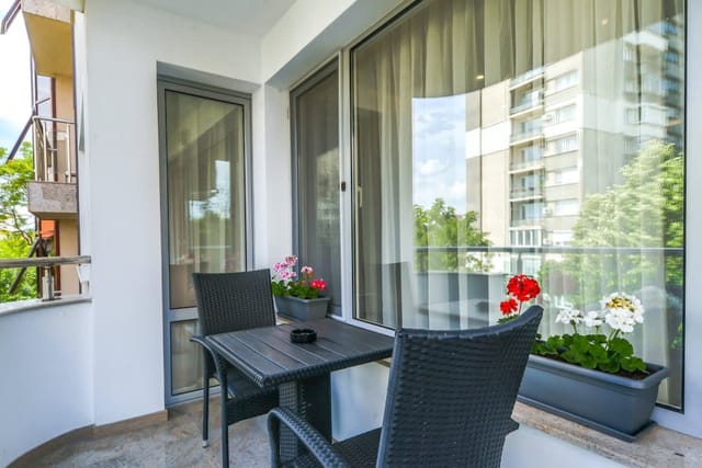 The M Place - Photo 4