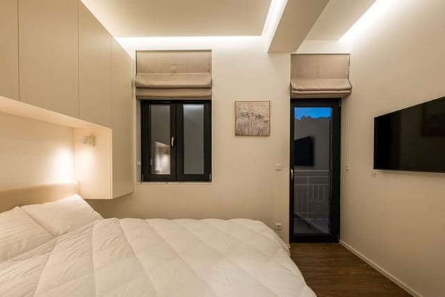 South 2.2 - Brand New Modern 1BD in Sofia Center