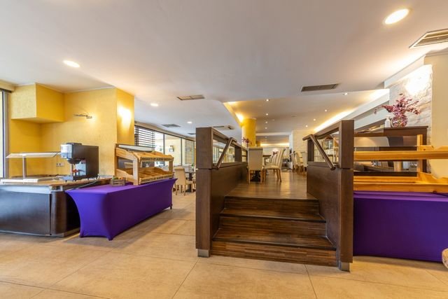 Modern Restaurant in the Flamingo Grand Hotel