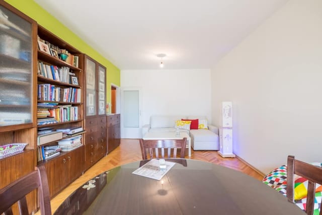 Beautiful Flat in Central Location