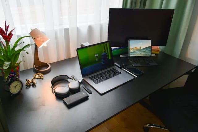 City Center Charm: 2BR Apartment