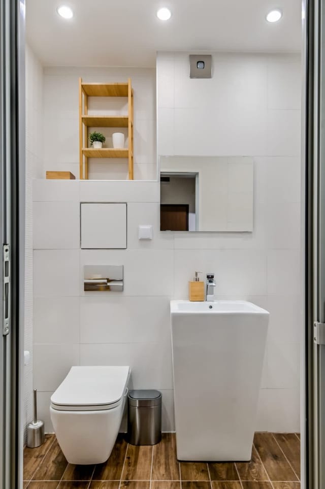 Pieces of Nature in a Stylish One-bedroom Flat