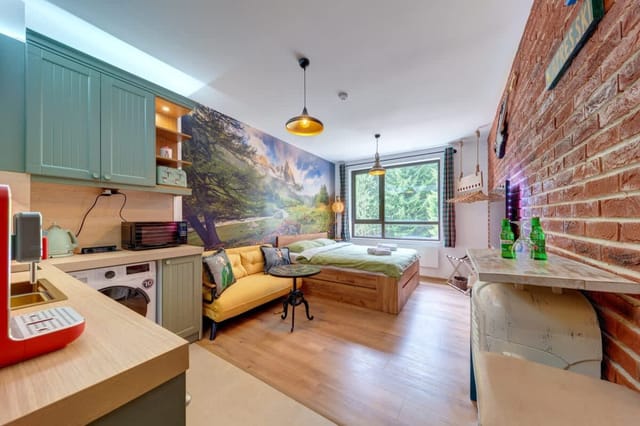 Into the Woods - Charming Studio