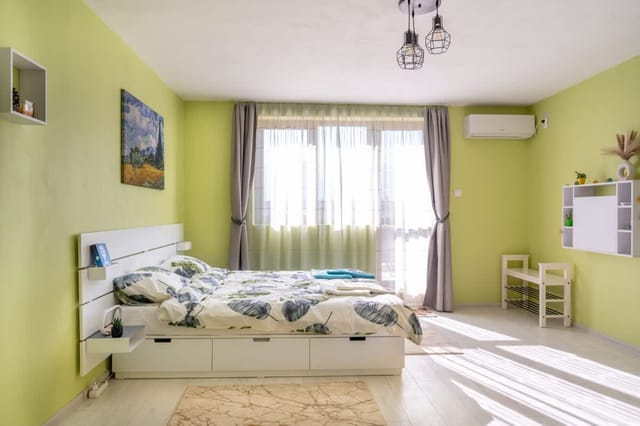 Skyline Studio - Photo 4