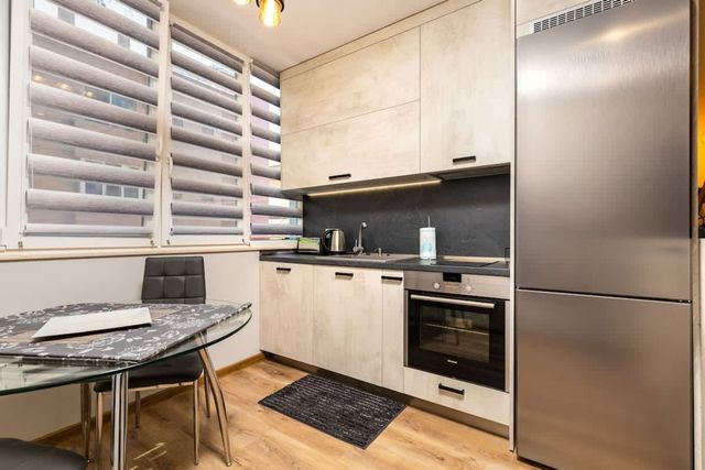 Da Vinci Delight: Modern 2BD Apartment - Photo 3