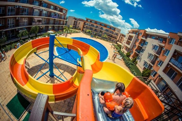 Holiday Cozy Apartament with Pool View