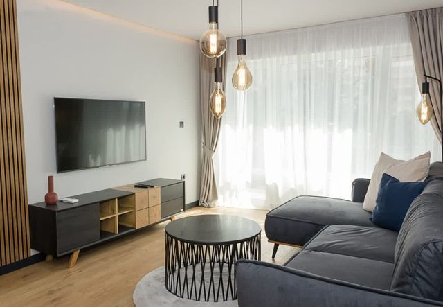 1BD Sea Garden Retreat with Dedicated Workspace