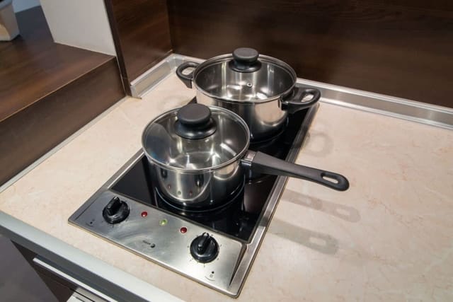 Marina City  Studio with Balkony & Desk