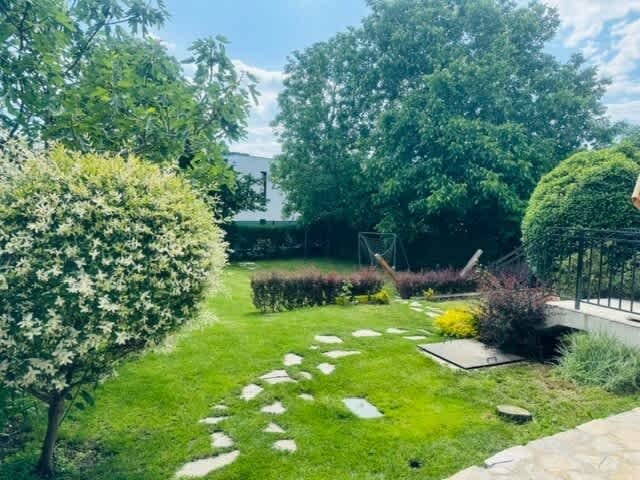 Modern Villa with Garden in Evksinograd, Varna