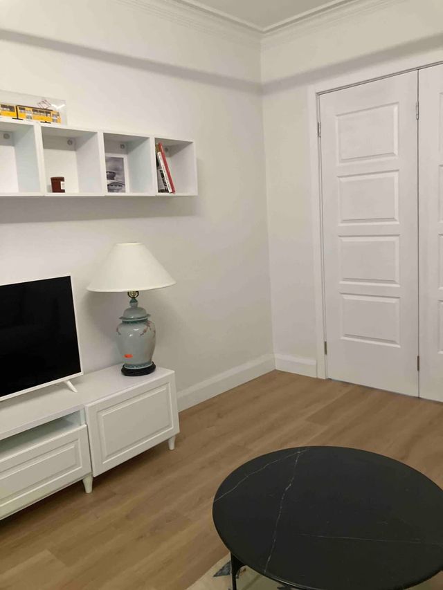 A French affair. With parking, style and elegance.