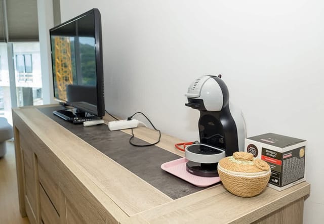 Kabakum 1BR Retreat with Parking, Steps to Beach