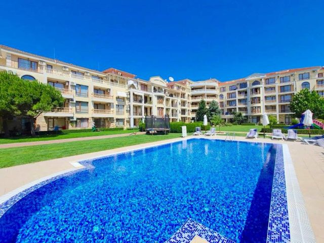 Cozy 1-Bedroom Apartment in Royal Bay