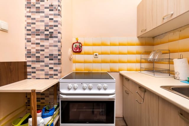 1-Bedroom Flat with Balcony in Plovdiv - Photo 3