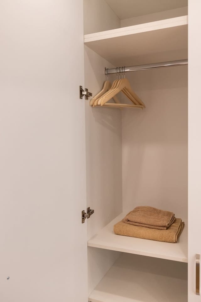 Luxury Studio Living with Top Location