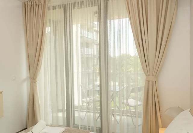 Azur Delux -1BD Flat with Parking & Pool