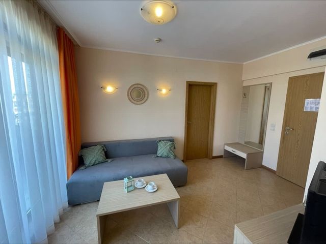 Cozy Apartment with Balcony  Royal Sun