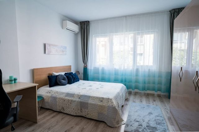 Black Sea 2bdrm Central Apartment