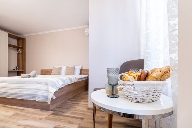 City Center Perfect: Studio Apartment