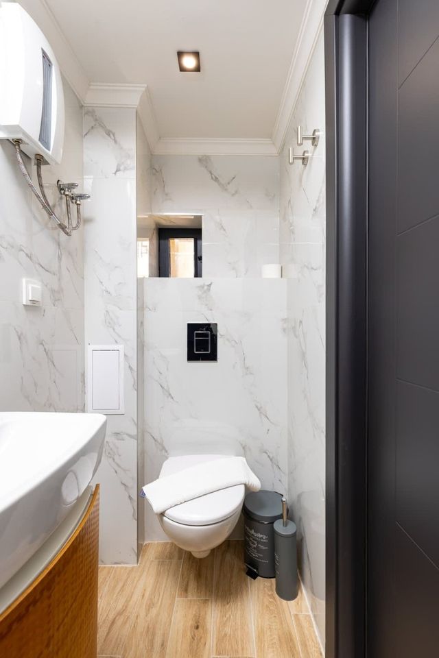 Central Apartments with Garden view - Apt No. 5 - Photo 4