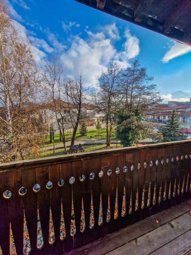 8BD Retreat in Bansko: Comfort & Mountain Charm