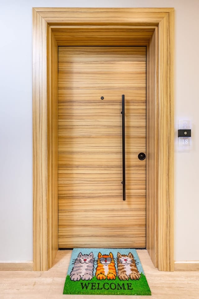 Magnolia Gardens - 1BD with Balcony & Parking