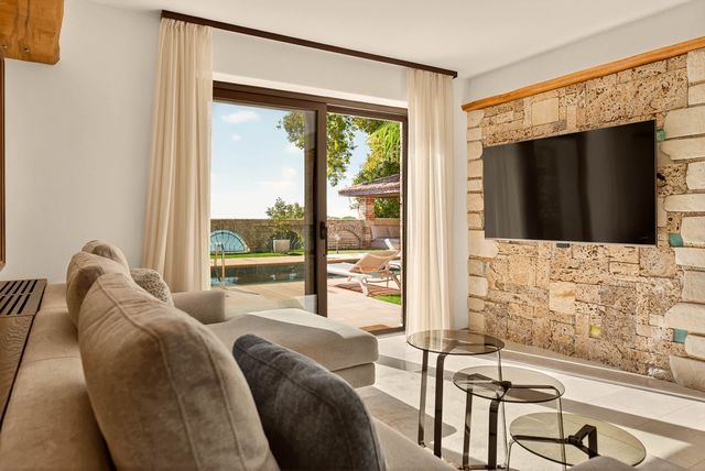 Seaside Luxury Beach Vacation Home – Balchik