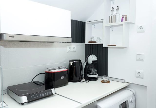 The Purplish Apartment Varna Center