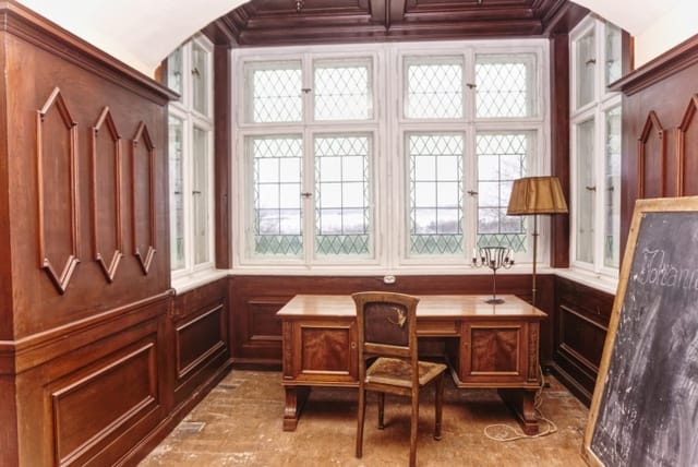 Castle of Burgscheidungen is a combination of baroque and renaissance styles