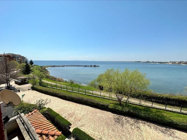 Cozy Aheloy  2 bed  Lux view