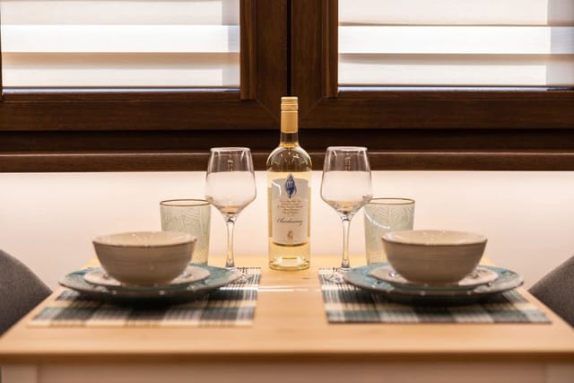 Luxury Studio Living with Top Location