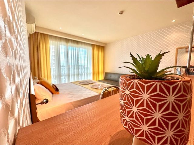 Miramar Palace Studio with Balcony